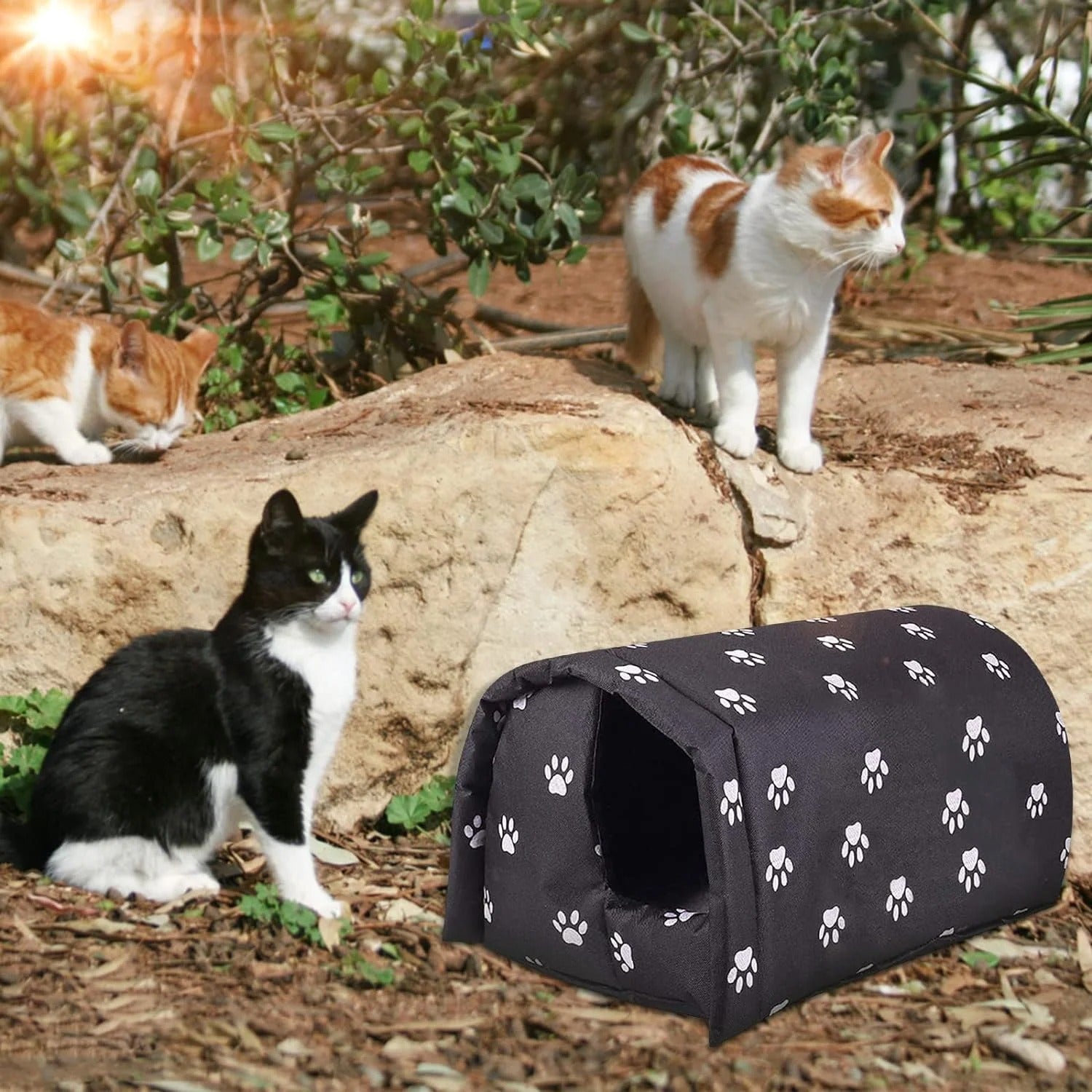 Outdoor Feral Cat House, Weatherproof Foldable Shelter for Stray Cats, Warm Indoor and Outdoor Cat Shelter for Winter