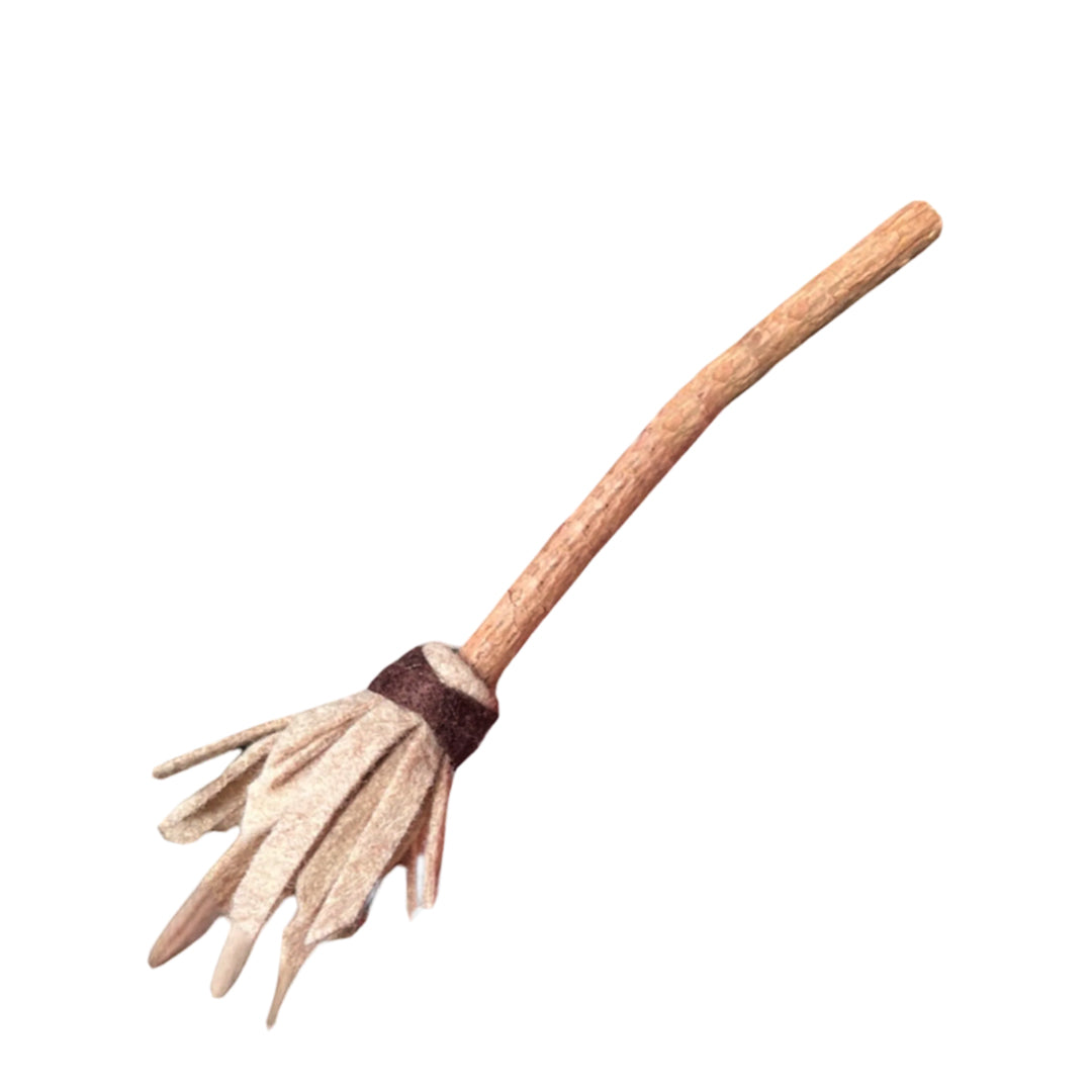 Silvervine Witchy Broom - Silvervine Cat Toy